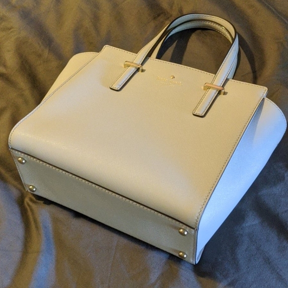 Kate Spade Purse - Picture 2 of 6